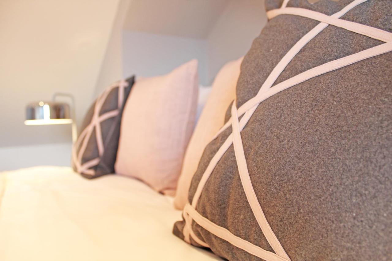 Queens Road - Luxury Spacious Home In Chester Christleton Exteriör bild