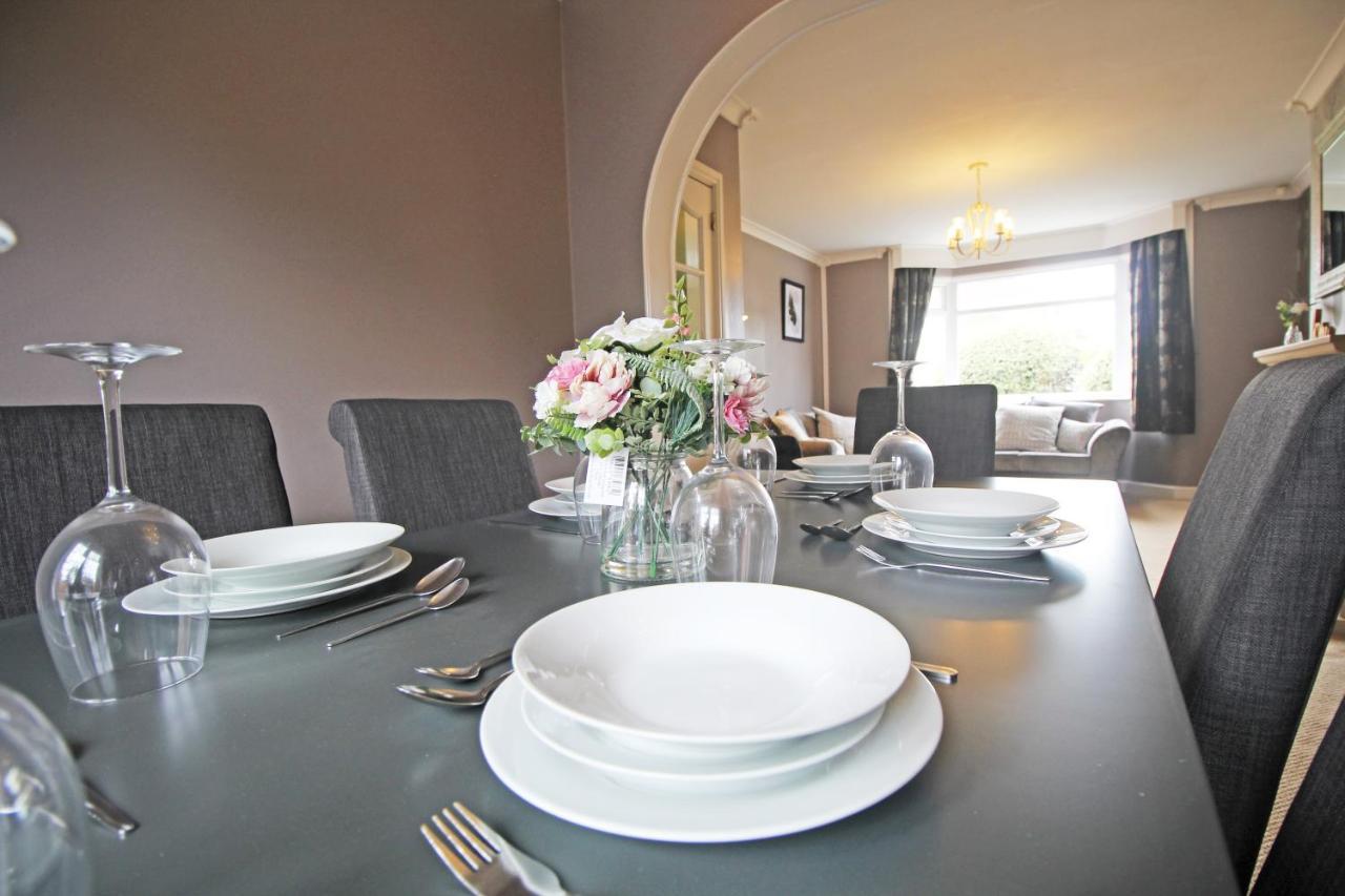 Queens Road - Luxury Spacious Home In Chester Christleton Exteriör bild