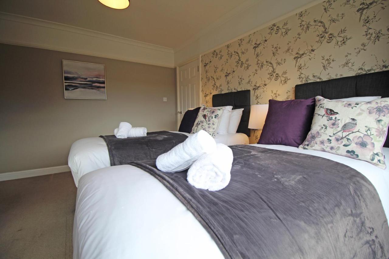 Queens Road - Luxury Spacious Home In Chester Christleton Exteriör bild